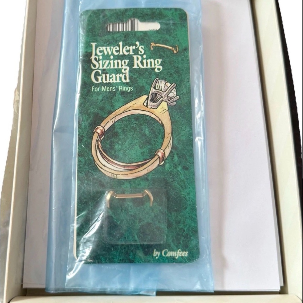 Jeweler’s Sizing Guard For Men’s Rings By Comfees On Original Card Unopened